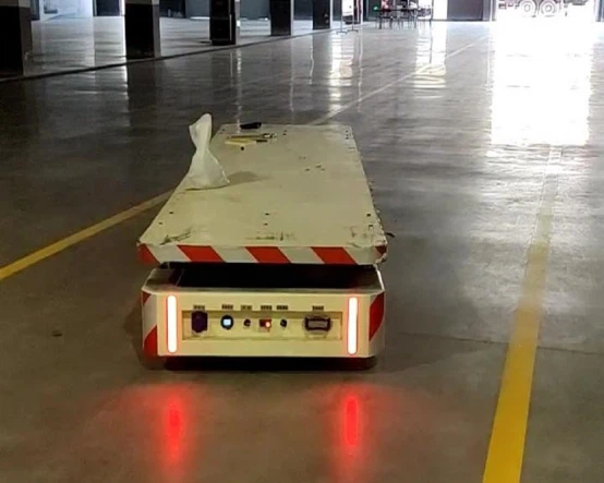 Trackless Lifting Flat Car – Battery-Powered Transfer Solution