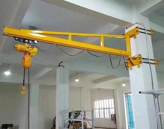 Wall-mounted cantilever crane